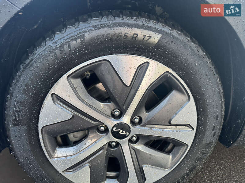 Позашляховик / Кросовер Kia Niro 2021 в Тернополі
