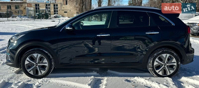 Внедорожник / Кроссовер Kia Niro 2020 в Киеве