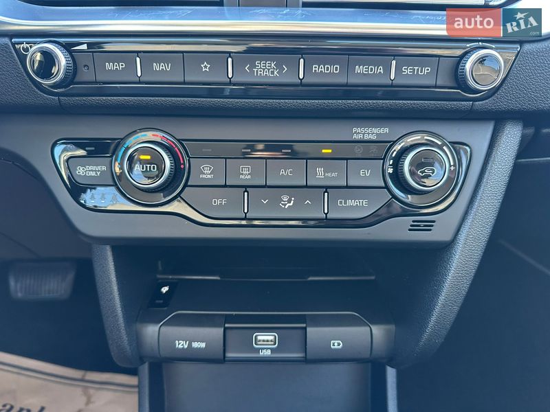 Внедорожник / Кроссовер Kia Niro 2020 в Киеве