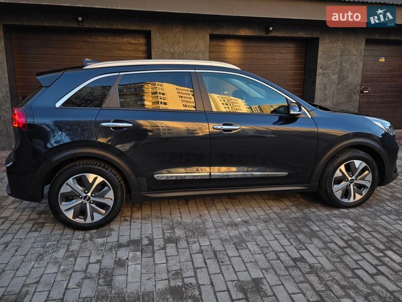 Внедорожник / Кроссовер Kia Niro 2020 в Тернополе
