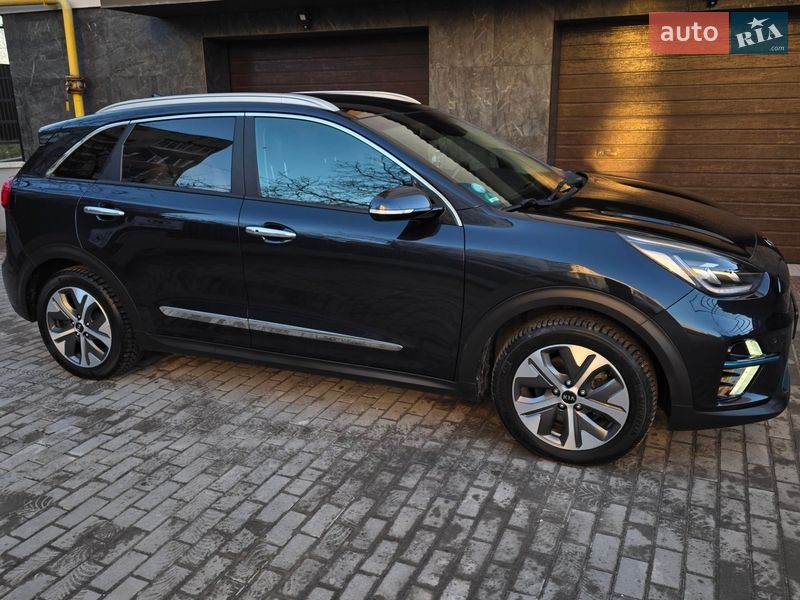 Внедорожник / Кроссовер Kia Niro 2020 в Тернополе