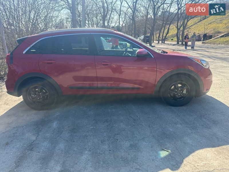 Внедорожник / Кроссовер Kia Niro 2017 в Одессе