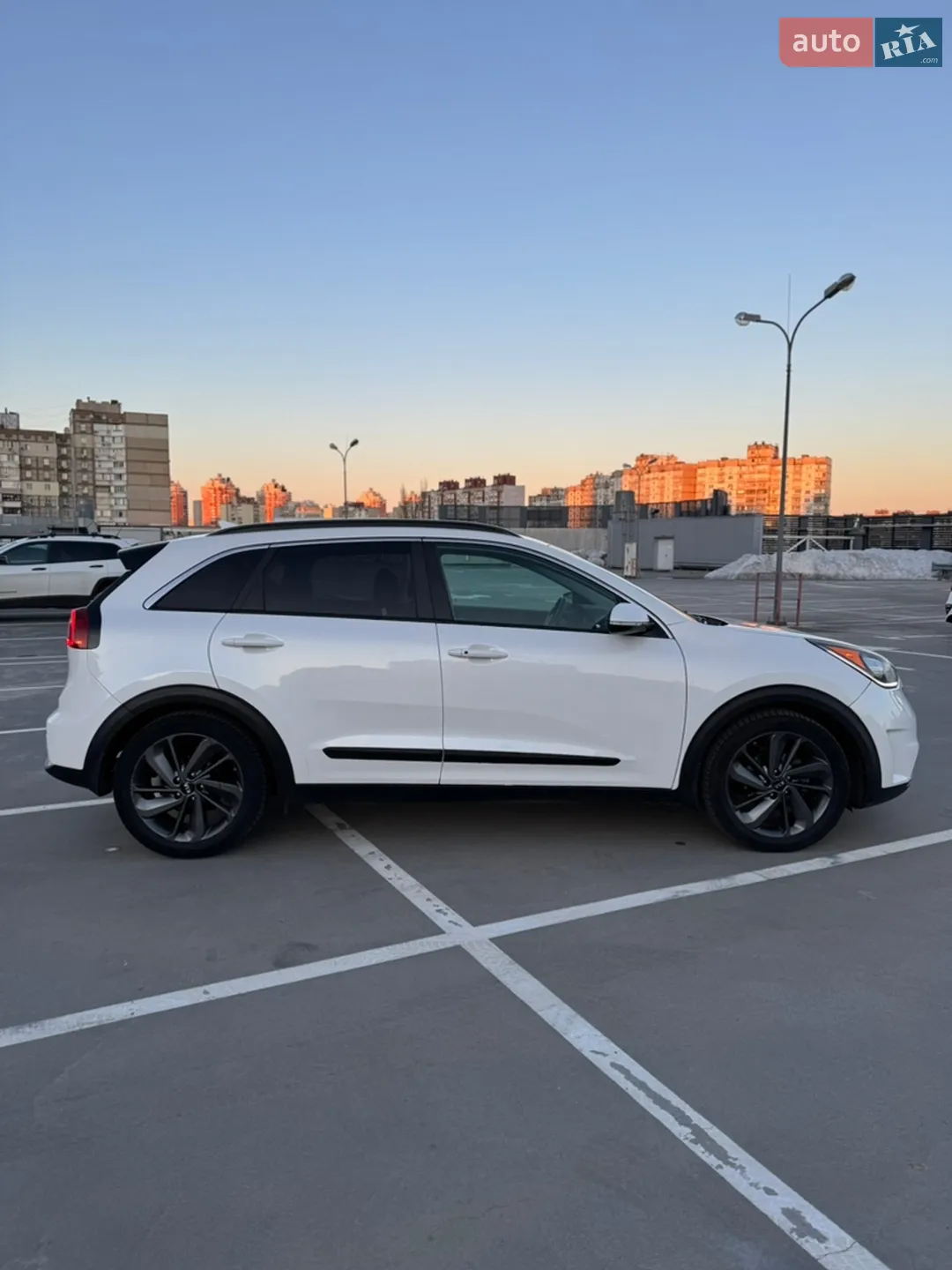 2017 Kia Niro - мініатюра 5