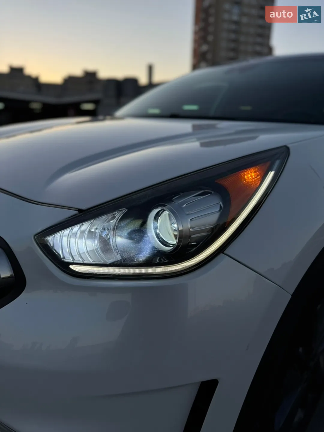 2017 Kia Niro - мініатюра 24