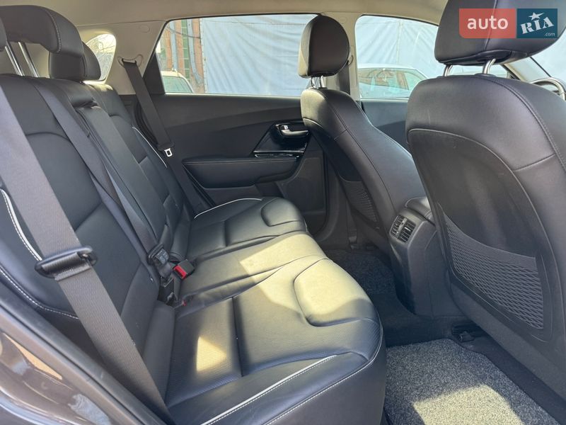 Внедорожник / Кроссовер Kia Niro 2020 в Луцке