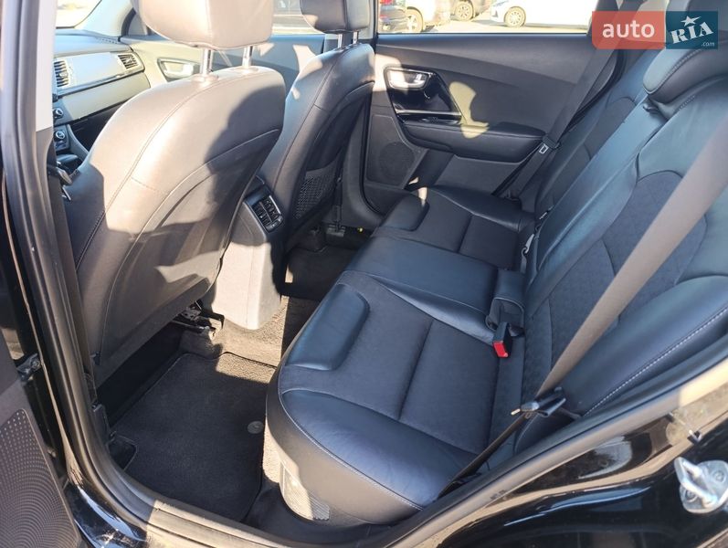 Внедорожник / Кроссовер Kia Niro 2018 в Киеве