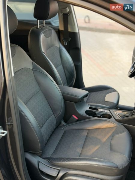 Внедорожник / Кроссовер Kia Niro 2017 в Львове