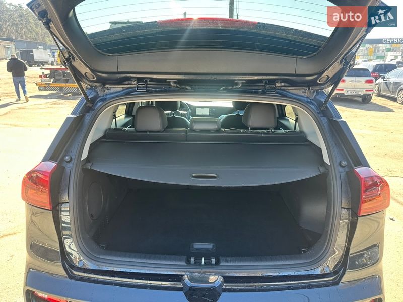 Внедорожник / Кроссовер Kia Niro 2020 в Киеве