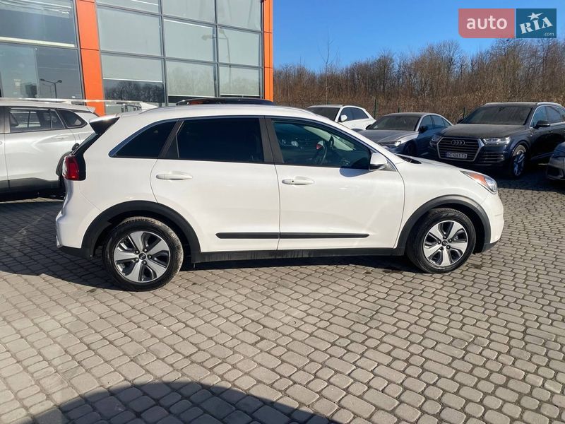 Внедорожник / Кроссовер Kia Niro 2018 в Львове