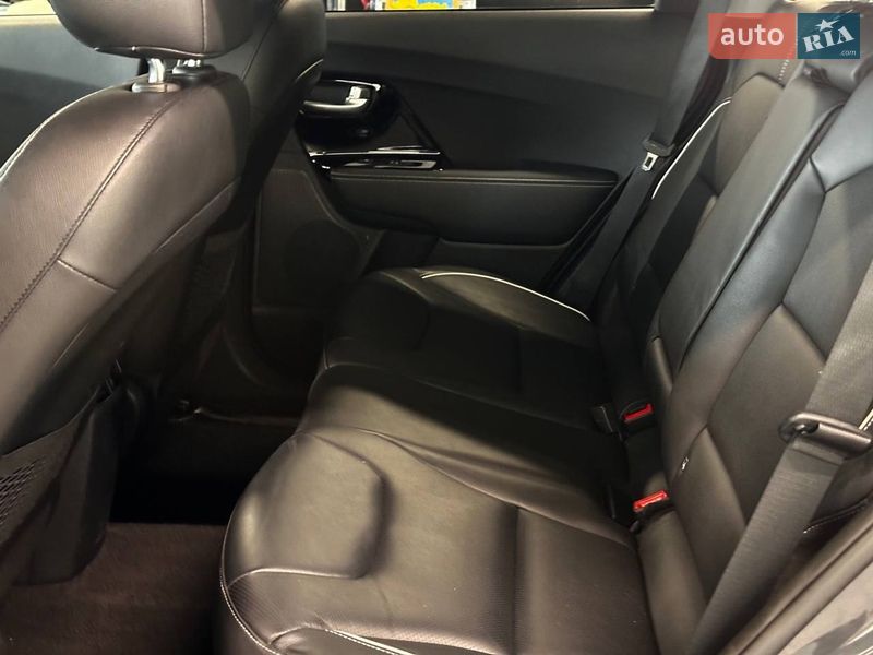 Позашляховик / Кросовер Kia Niro 2020 в Львові