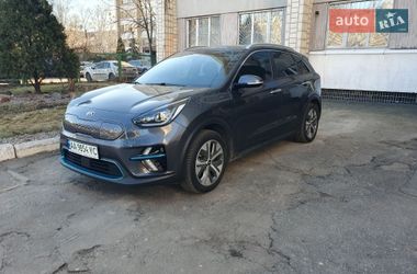 Внедорожник / Кроссовер Kia Niro 2020 в Киеве