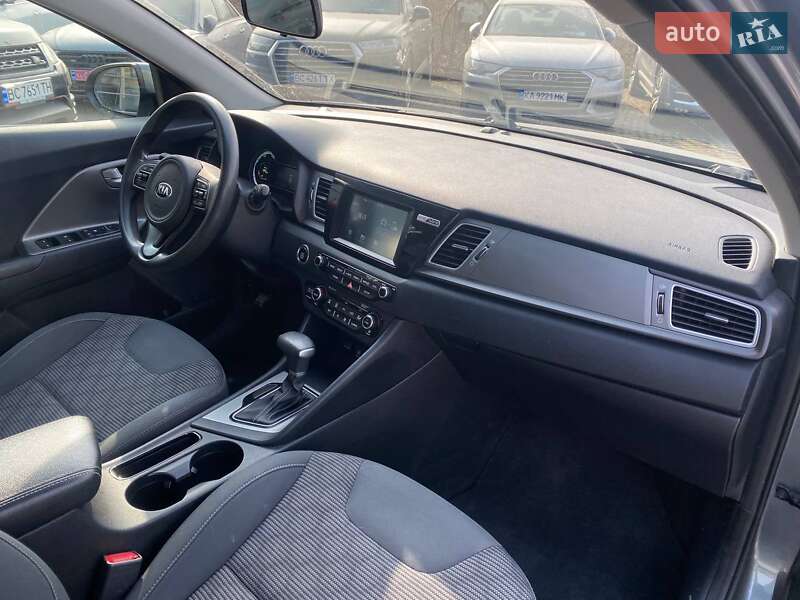 Внедорожник / Кроссовер Kia Niro 2018 в Львове