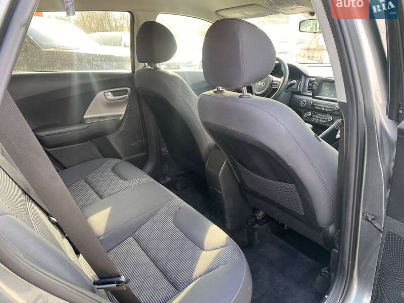 Внедорожник / Кроссовер Kia Niro 2018 в Львове