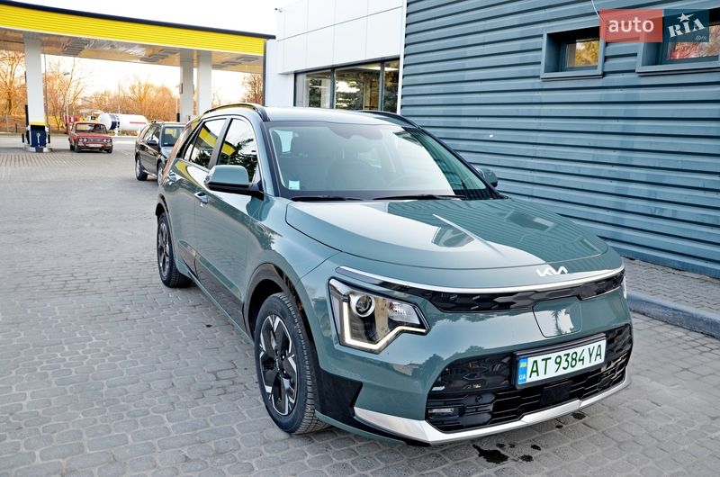 Позашляховик / Кросовер Kia Niro 2022 в Івано-Франківську