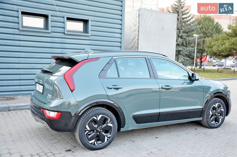 Позашляховик / Кросовер Kia Niro 2022 в Івано-Франківську