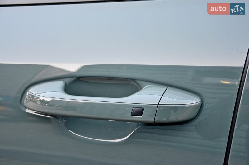 Позашляховик / Кросовер Kia Niro 2022 в Івано-Франківську