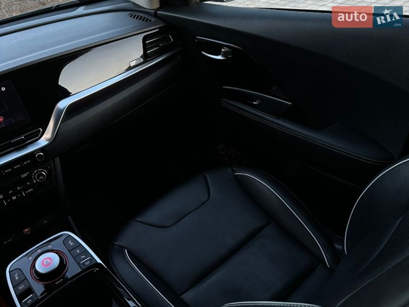 Позашляховик / Кросовер Kia Niro 2020 в Тернополі