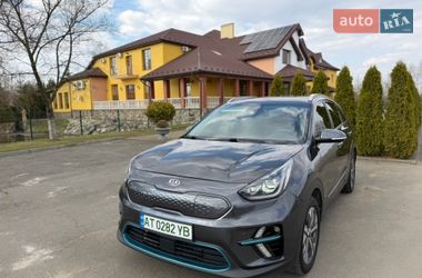 Внедорожник / Кроссовер Kia Niro 2019 в Калуше