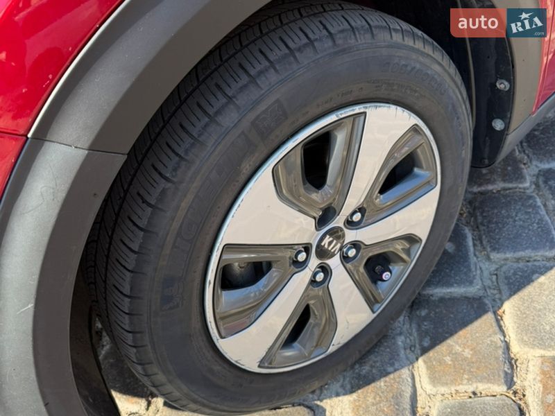 Позашляховик / Кросовер Kia Niro 2018 в Одесі