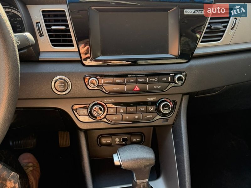 Позашляховик / Кросовер Kia Niro 2018 в Одесі