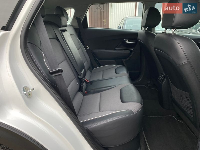 Внедорожник / Кроссовер Kia Niro 2020 в Львове