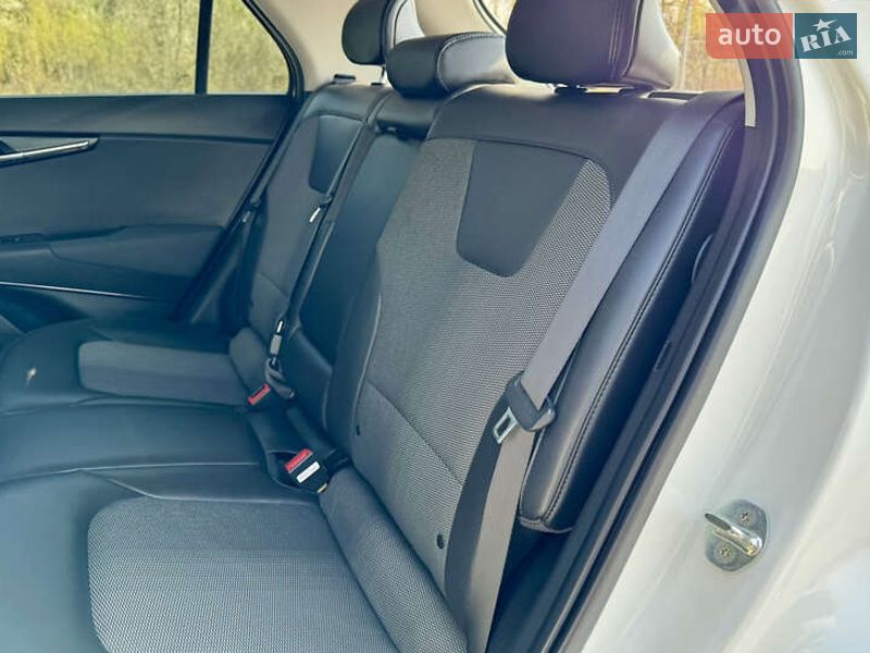 Внедорожник / Кроссовер Kia Niro 2022 в Львове