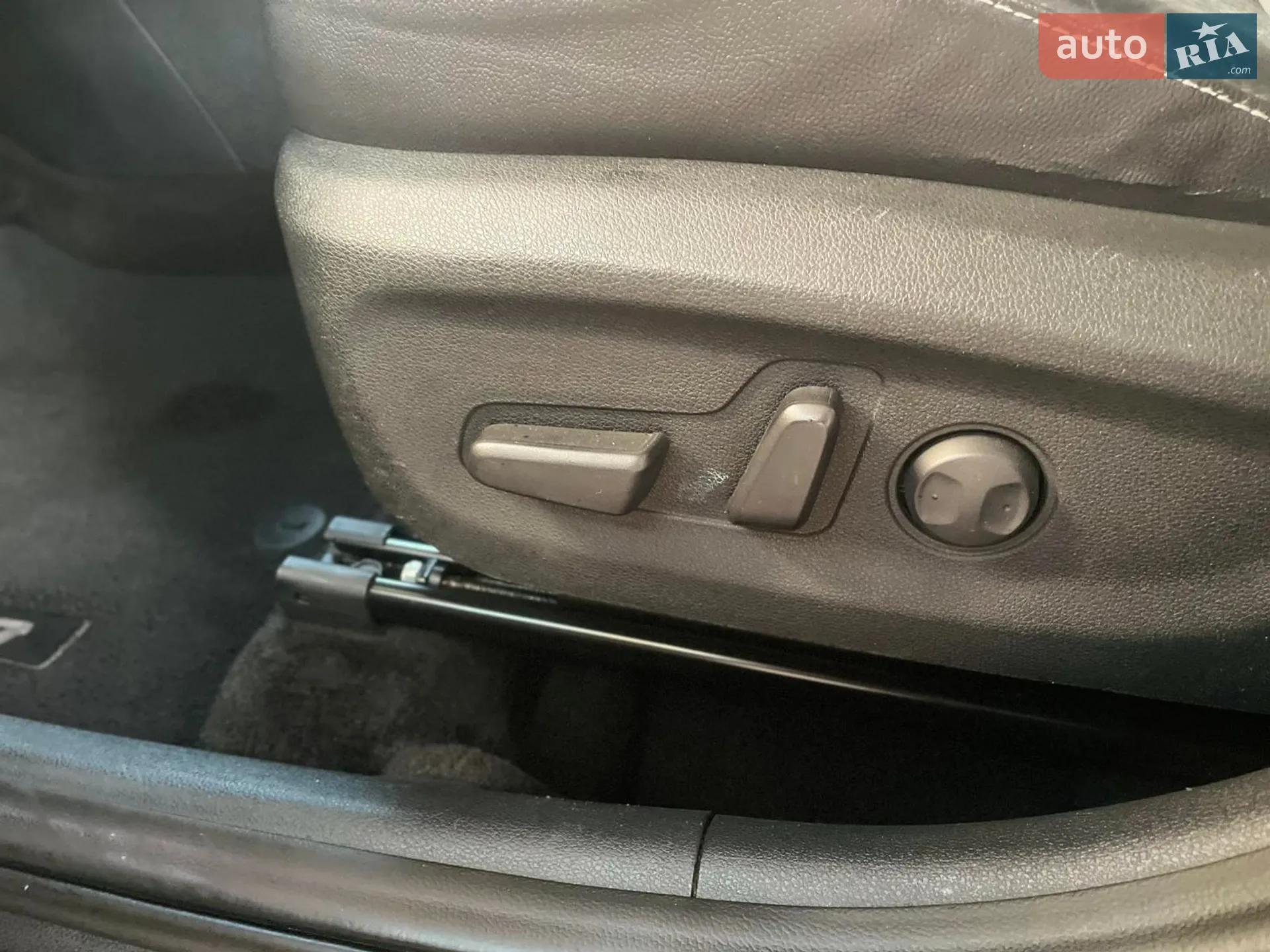 2017 Kia Niro - мініатюра 14