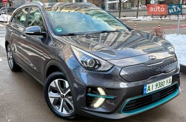 Внедорожник / Кроссовер Kia Niro 2020 в Киеве