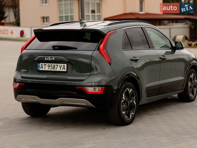 Внедорожник / Кроссовер Kia Niro 2023 в Ивано-Франковске