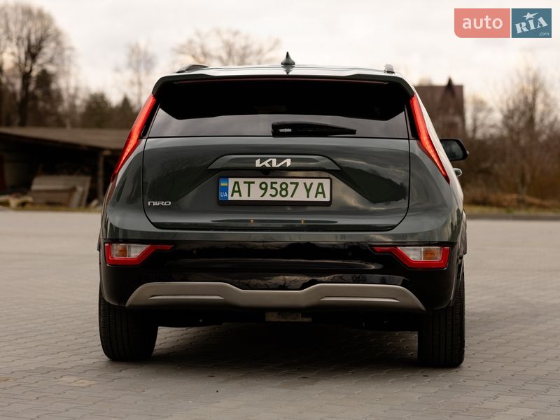 Внедорожник / Кроссовер Kia Niro 2023 в Ивано-Франковске