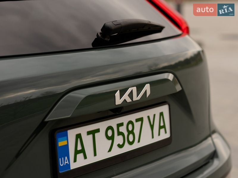 Внедорожник / Кроссовер Kia Niro 2023 в Ивано-Франковске
