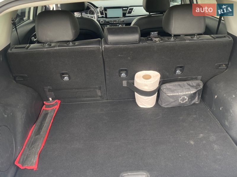 Внедорожник / Кроссовер Kia Niro 2017 в Львове