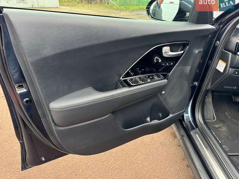 Внедорожник / Кроссовер Kia Niro 2020 в Бахмаче