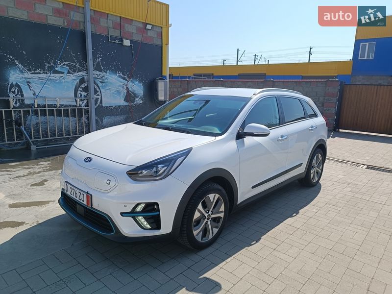 Позашляховик / Кросовер Kia Niro 2020 в Луцьку