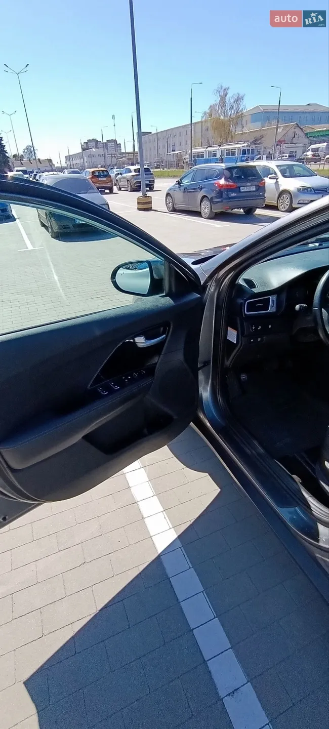 2017 Kia Niro - мініатюра 9