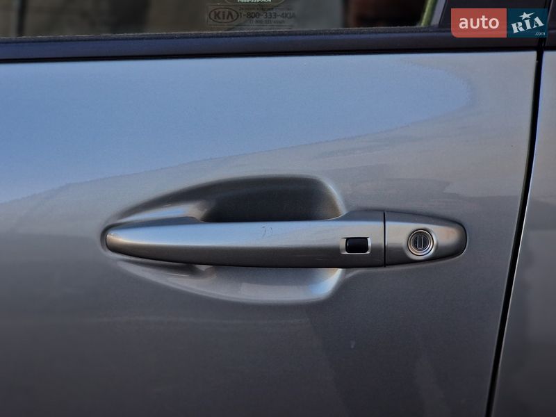 Позашляховик / Кросовер Kia Niro 2021 в Одесі