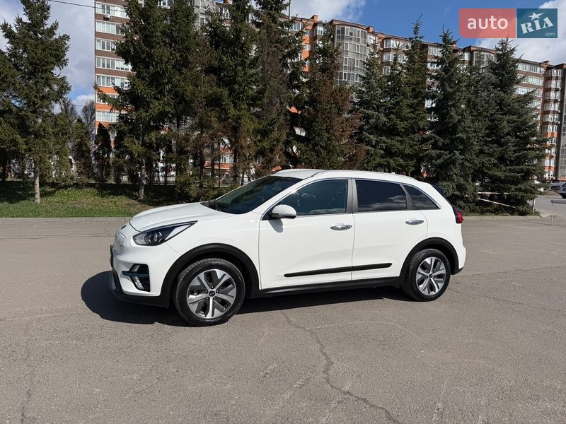 Внедорожник / Кроссовер Kia Niro 2021 в Тернополе фото 6 Внедорожник / Кроссовер Kia Niro 2021 в Тернополе