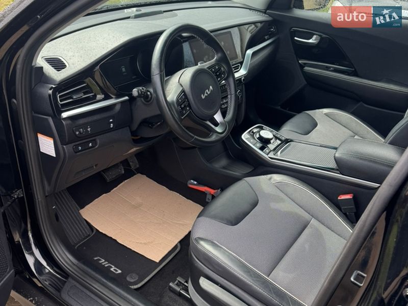 Позашляховик / Кросовер Kia Niro 2021 в Чернівцях