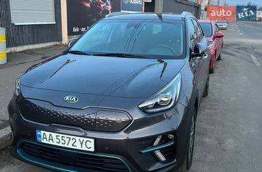 Внедорожник / Кроссовер Kia Niro 2019 в Киеве