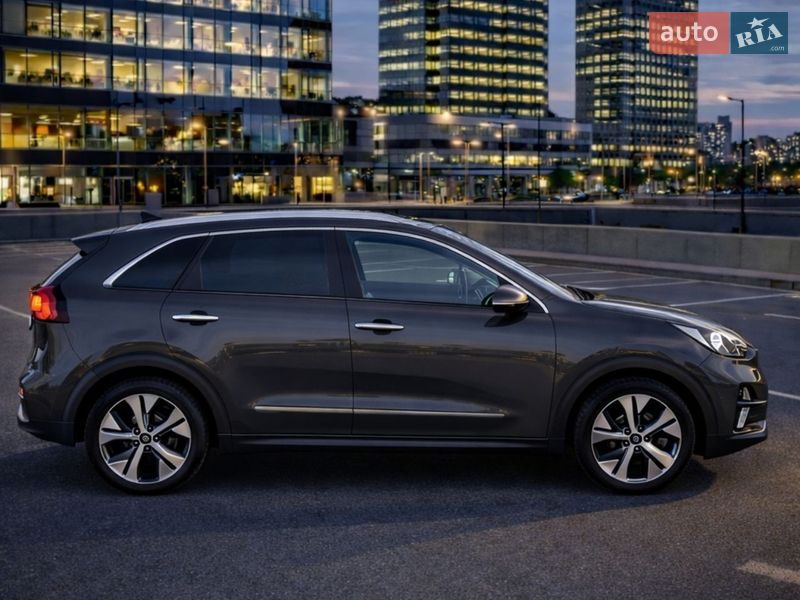 Внедорожник / Кроссовер Kia Niro 2020 в Дрогобыче