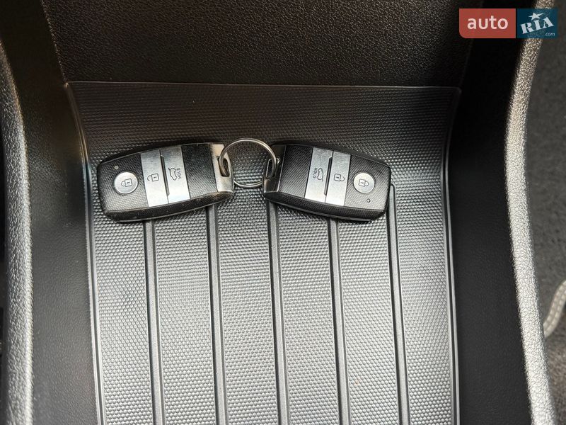 Позашляховик / Кросовер Kia Niro 2021 в Львові фото 94 Позашляховик / Кросовер Kia Niro 2021 в Львові