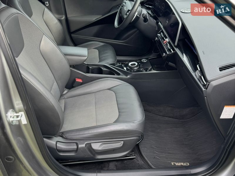 Внедорожник / Кроссовер Kia Niro 2023 в Винниках фото 23 Внедорожник / Кроссовер Kia Niro 2023 в Винниках