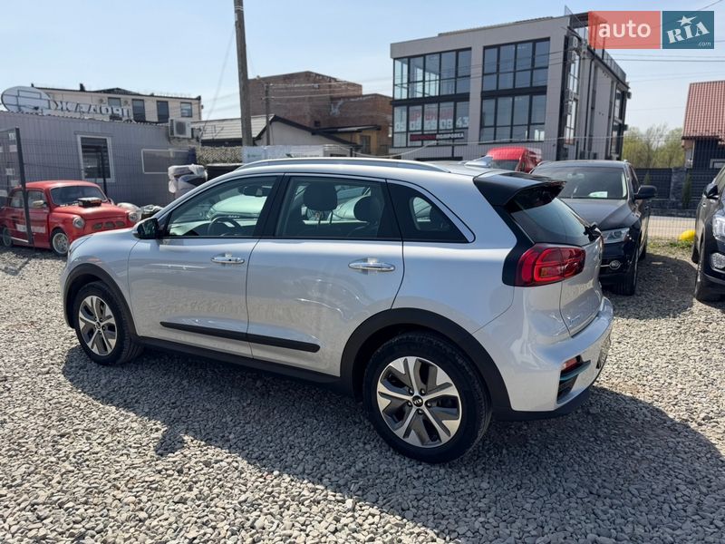 Внедорожник / Кроссовер Kia Niro 2020 в Ивано-Франковске