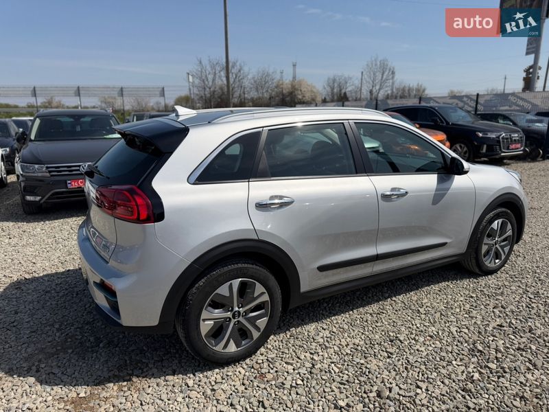 Внедорожник / Кроссовер Kia Niro 2020 в Ивано-Франковске