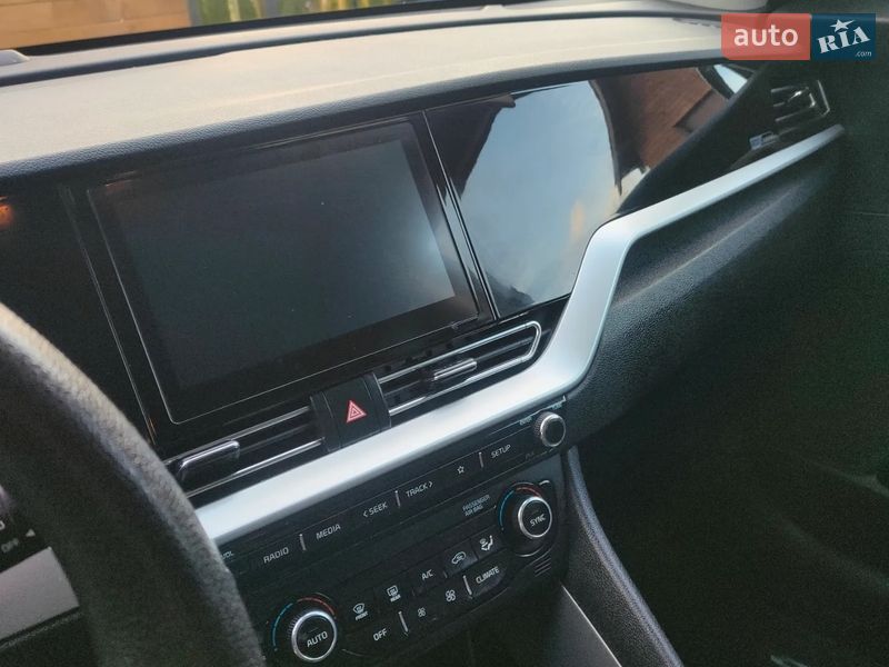 Позашляховик / Кросовер Kia Niro 2021 в Житомирі фото 16 Позашляховик / Кросовер Kia Niro 2021 в Житомирі