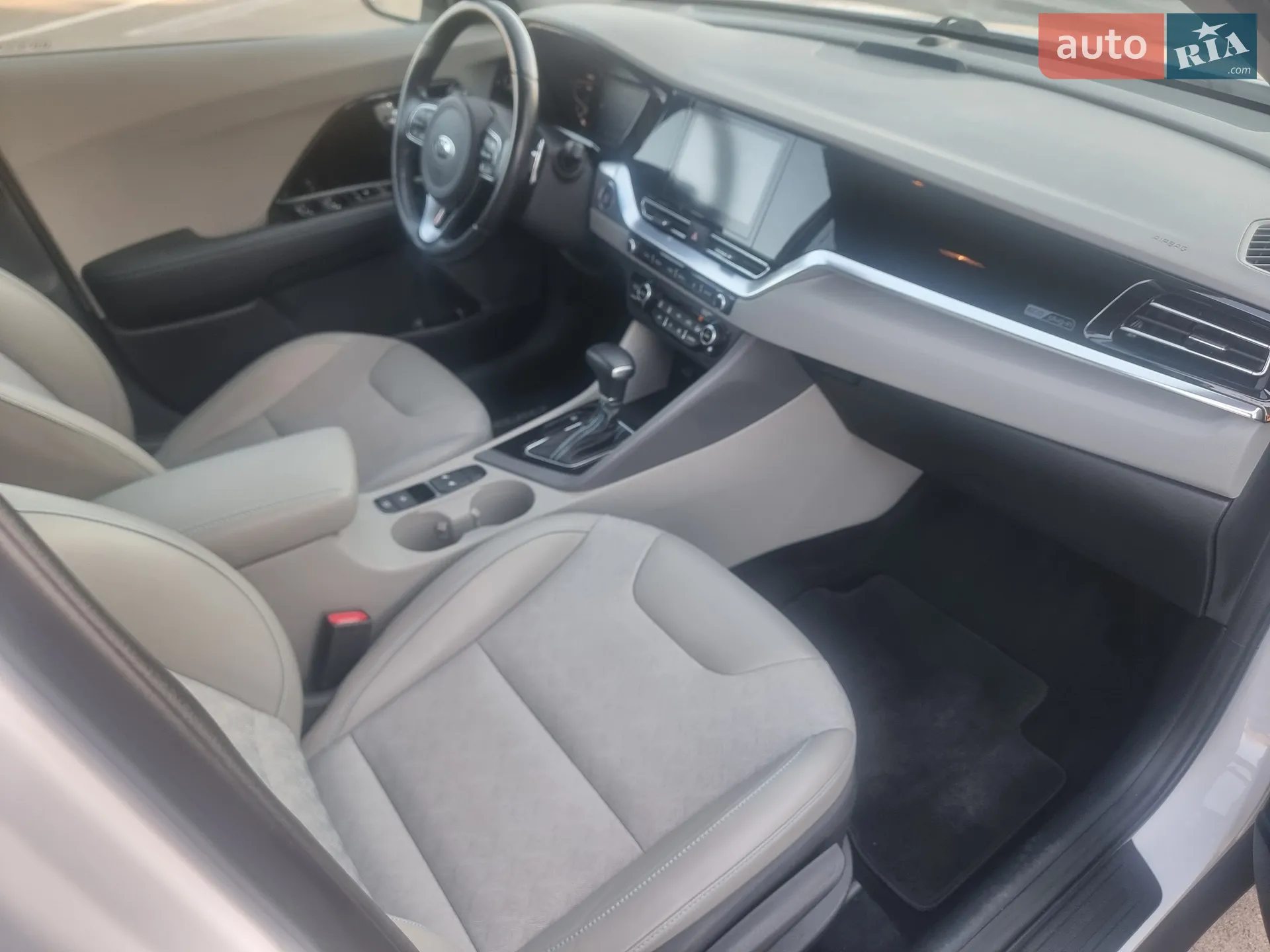 2020 Kia Niro - мініатюра 23