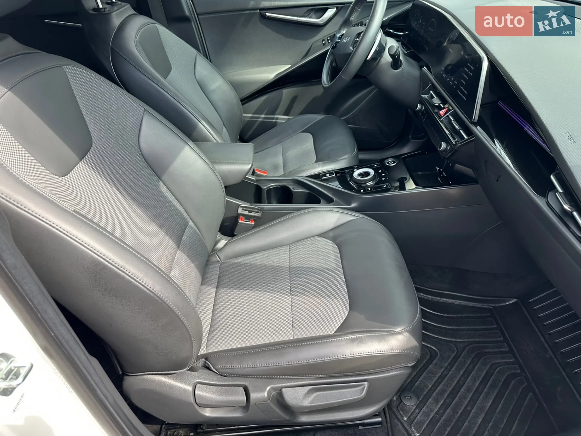 2023 Kia Niro - мініатюра 27