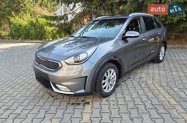 Позашляховик / Кросовер Kia Niro 2017 в Києві