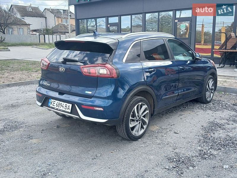 Внедорожник / Кроссовер Kia Niro 2018 в Днепре