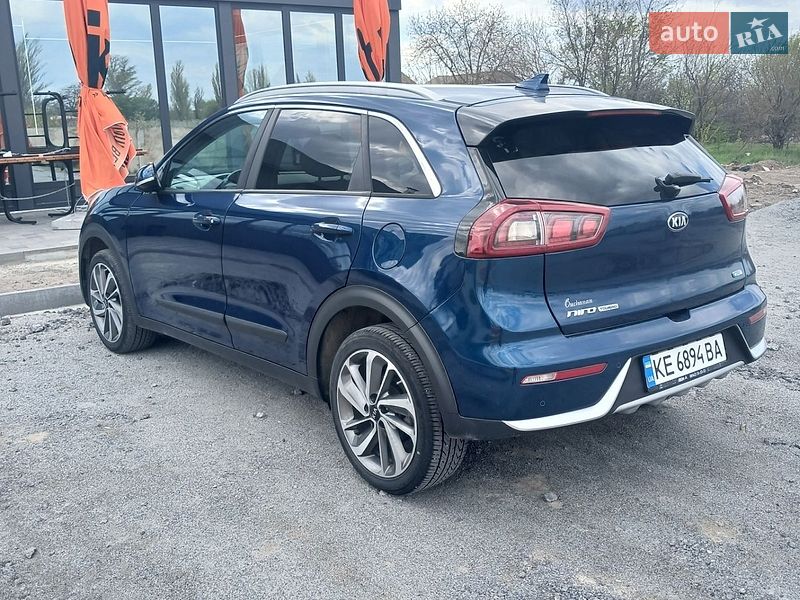Внедорожник / Кроссовер Kia Niro 2018 в Днепре